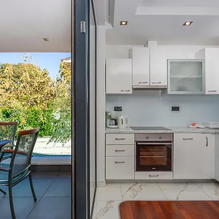 アパート Velora マリンスカ